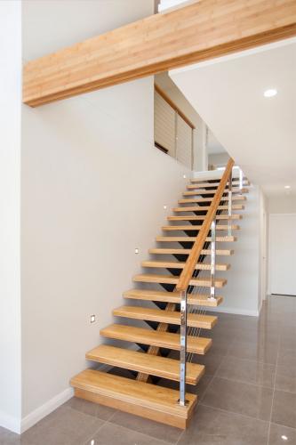 logan-leigh-staircase-2